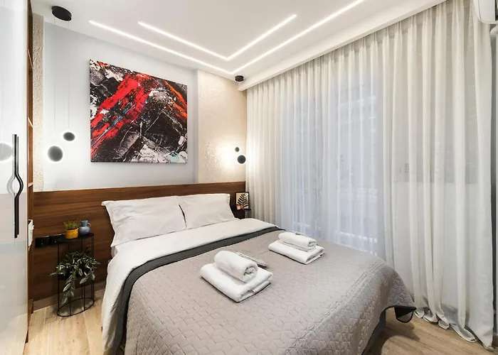 Апартаменты Pdeluxe Next To Navarinou
