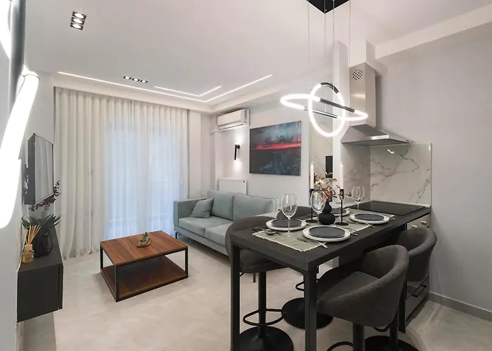Апартаменты Pdeluxe Next To Navarinou *