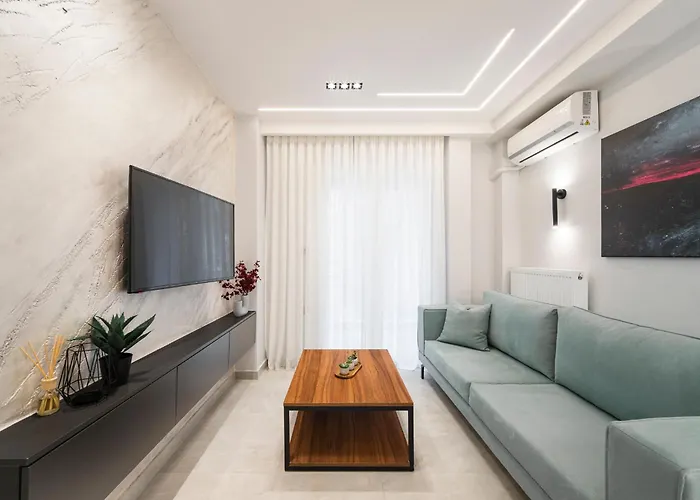 Апартаменты Pdeluxe Next To Navarinou